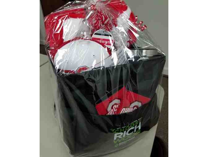 Ohio State Buckeyes - 4 Tickets to Men's Basketball game vs. Wisconsin and Gift Basket - Photo 1