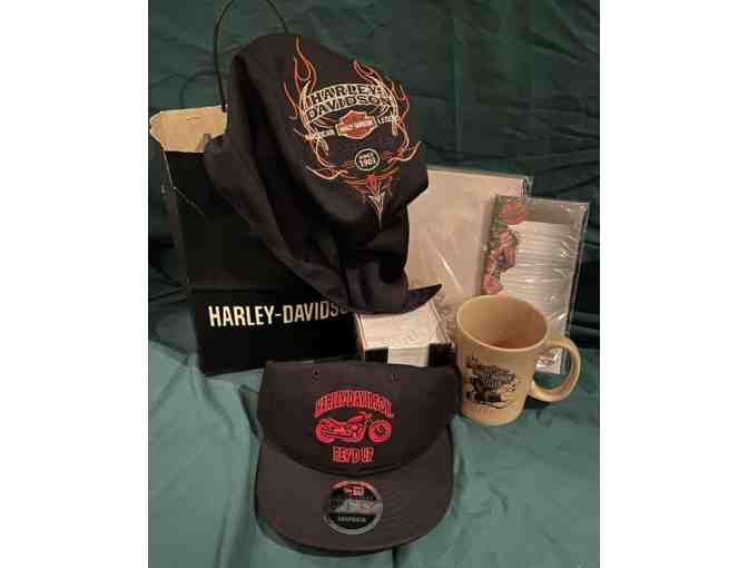 Harley Davidson Caps, Mug, and Notepads - Photo 1
