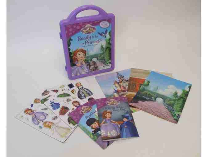 Sofia the First Ready to be a Princess Book and Magnetic Playset