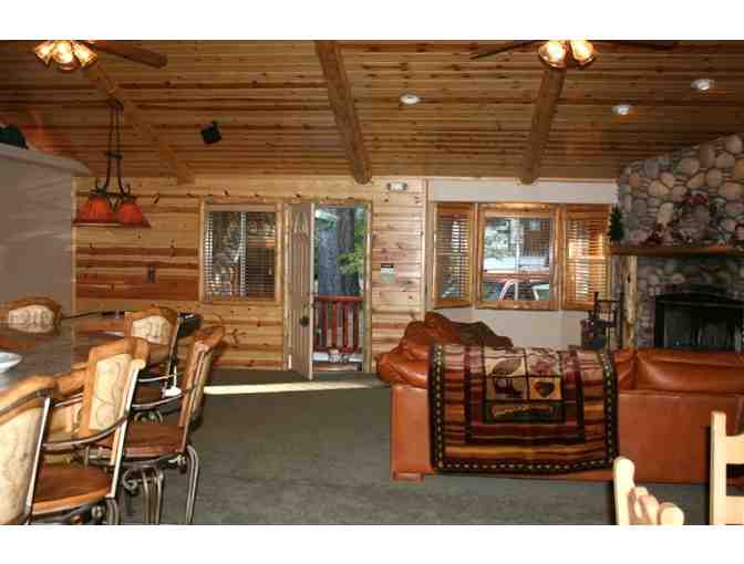 3 Nights In Big Bear- Luxury Family Fun Cabin - Walking Distance to Ski Slopes