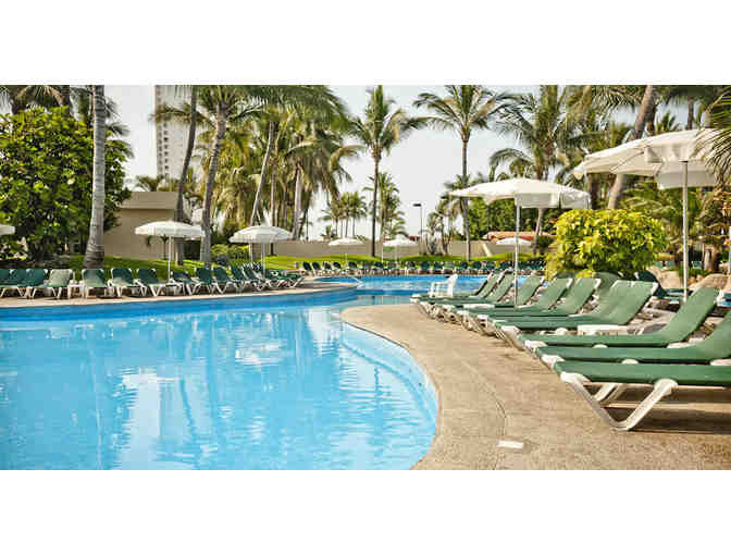 7 nights in luxurious resort in Mazatlan, tripadvisor 3.5 star resort