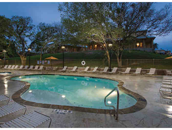 Ultimate New Braunfels, Texas GOLF Getaway! Dominion Country Club + 3 nights 2 bed CONDO