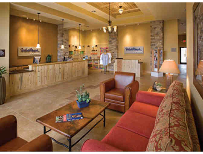 Ultimate New Braunfels, Texas GOLF Getaway! Dominion Country Club + 3 nights 2 bed CONDO