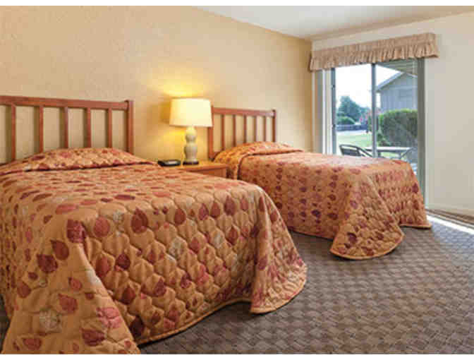 Ultimate Oklahoma Golf Getaway! Golf Club of Oklahoma + 3 nights LUXE Condo + $200 Food