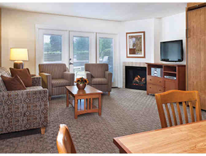 Ultimate Oklahoma Golf Getaway! Golf Club of Oklahoma + 3 nights LUXE Condo + $200 Food