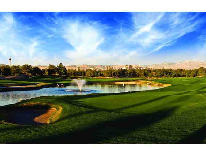 Enjoy foursome Desert Pines Golf Club Las Vegas, NV + $200 Food Credit