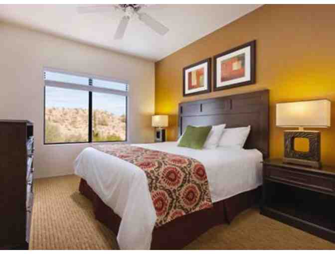 Ahwatukee Country Club Golf Getaway Phoenix, AZ + 3 nights LUXE CONDO + $200 FOOD