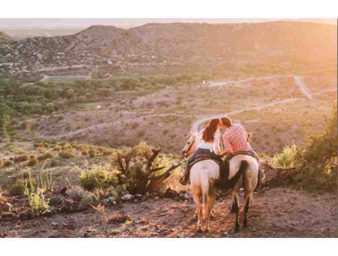 Enjoy 1.5 Hr LASSO-A-LUNCH  from Horsin Around Adventures in Sedona, AZ + $100 FOOD