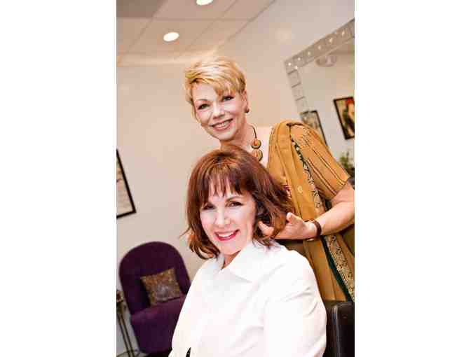 Enjoy $200 to Renae Monette Hair Salon Certificates In Poeway, CA 4.5 STARS +$100 FOOD