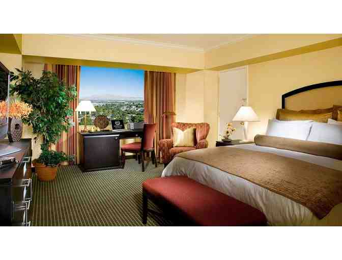 Enjoy 3 nights @ 4 STAR Westgate Las Vegas Hotel & Casino + $100 FOOD