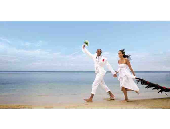 5 Days/4 Nights Oceanfront Room for Two in beautiful ARUBA!