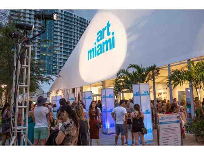 Art Miami Show with 5 day Condo Stay