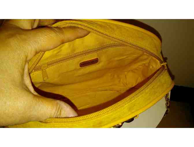 Amanda Smith Leather Shoulder Bag