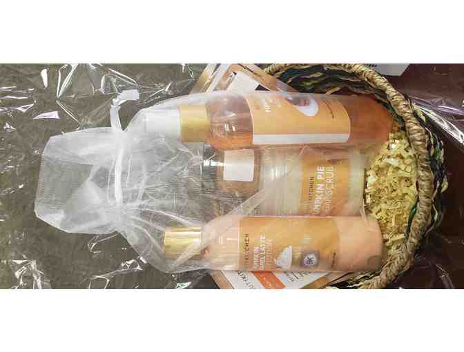 Beauty Kitchen Gift Basket