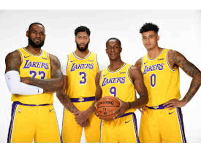 Lakers Vs Memphis Grizzlies - 4 tickets /parking