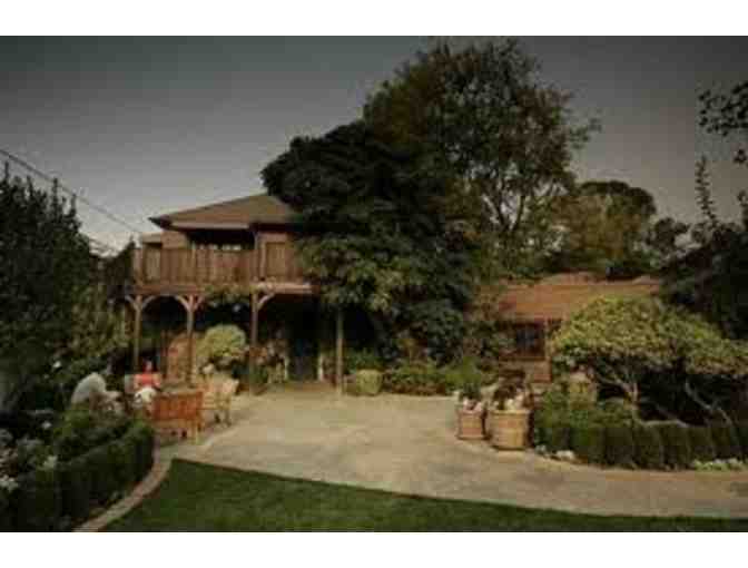 Romance is in the Air! Poetry Inn and French Laundry for Two