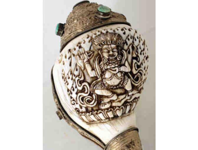 Conch Horn with Dzambhala carving