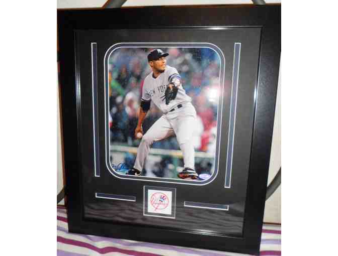 Mariano Rivera Yankees Grey Jersey Pitching Vertical 8x10 Photograph - Signed By Photograp