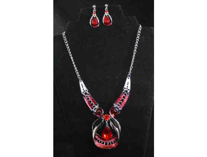 RED CRYSTAL WAVE DROPLET STATEMENT NECKLACE & TEARDROP EARRINGS - Photo 1