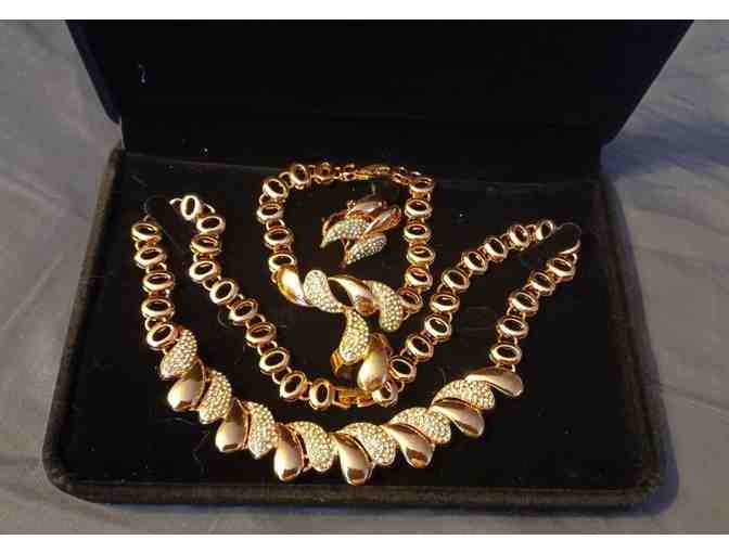 4-pc Jewelry Set: Necklace, Bracelet , Ring & Earrings
