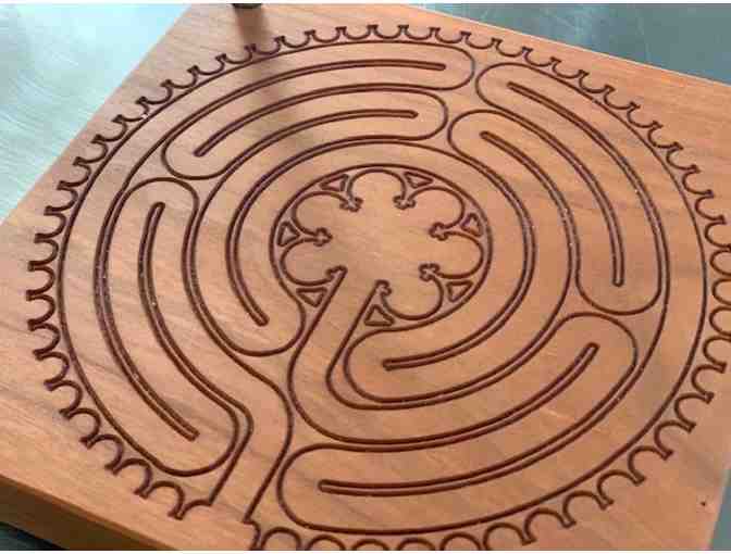 Labyrinth Design in Cherry with stylus