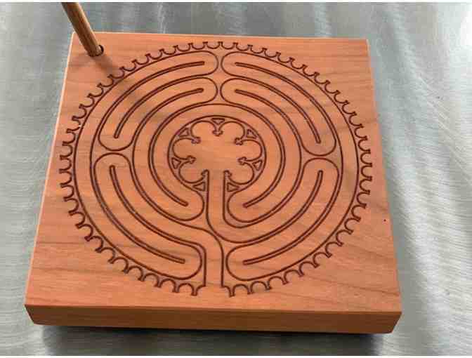Labyrinth Design in Cherry with stylus