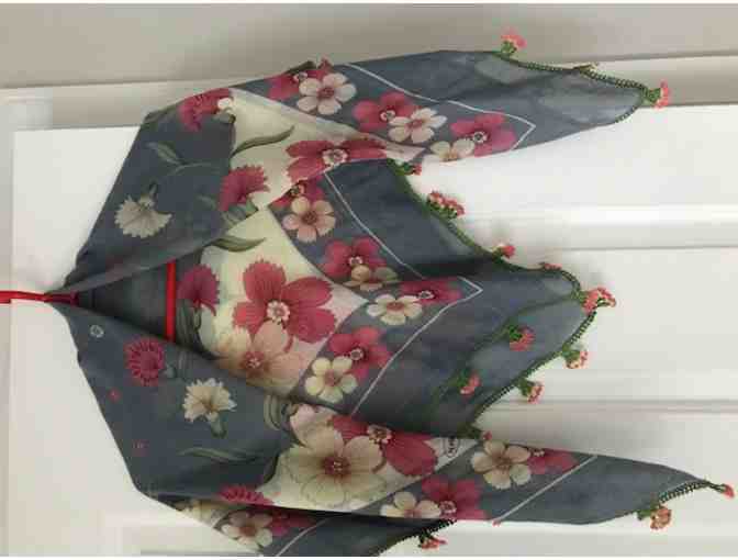 Flower scarf from Romania