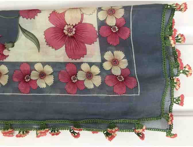 Flower scarf from Romania