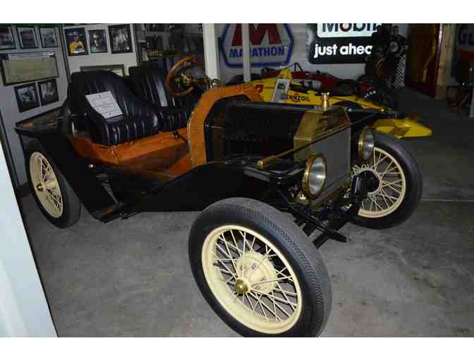 Vintage Car Collection Private Party and Guided Tour for 12