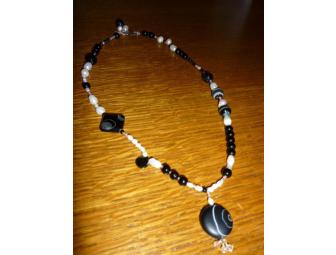 Banded Black Onyx and Fresh Water Pearls Necklace