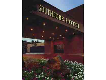 Southfork Hotel - 1 night stay, Breakfast, Southfork Ranch Tour & Horseback Riding for 2