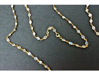 Stone necklace in moonstone by MAYA J