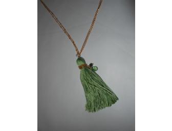 SATYA JEWELRY - Green Tassel Amethyst Gold Necklace