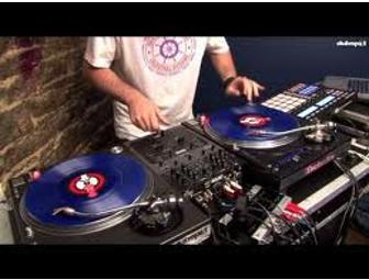 Spin Sessions Group DJ Lesson at DUBSPOT