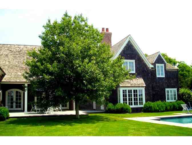 (1) Summer Week Stay at a Hamptons House in Water Mill, NY