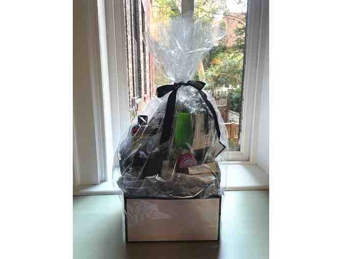 BIGELOW Gift Basket - Bath and Body Products - Photo 1