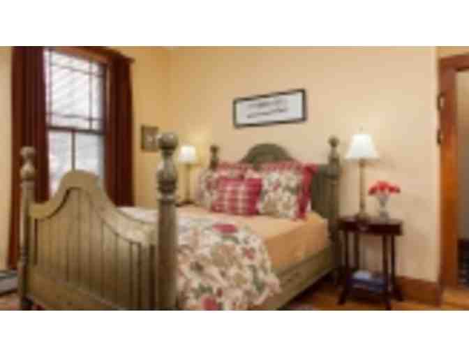 A $199 Gift Card towards a stay at the Lang House