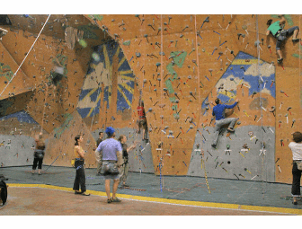 Petra Cliffs Climbing Center & Mountaineering School, Package for 2 Beginners