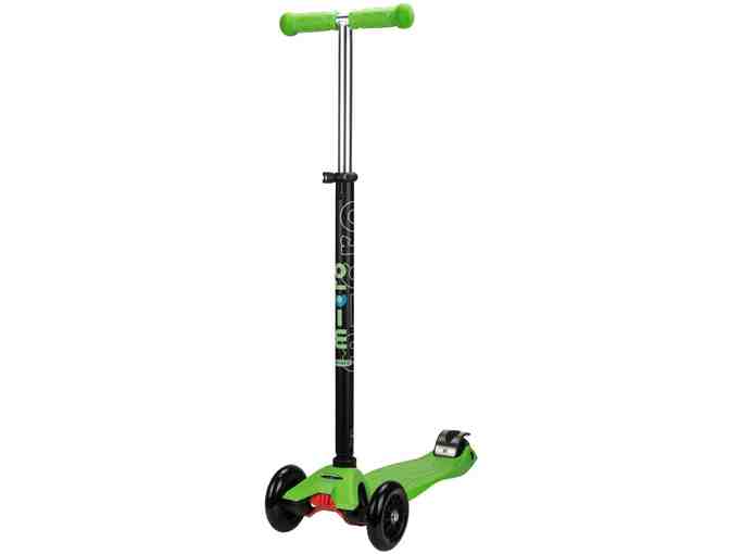 MicroKickboard - Micro Maxi 3-wheel scooter