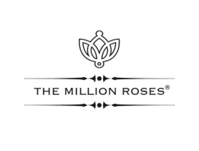The Million Roses Premium Round Box