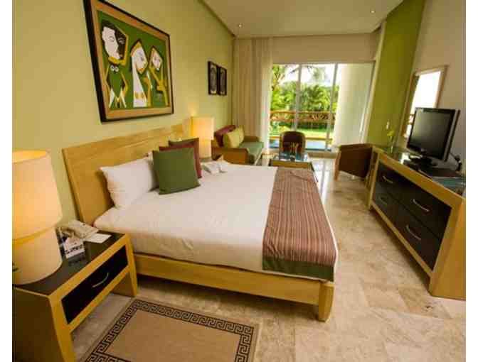 One Week at Grand Mayan Resort