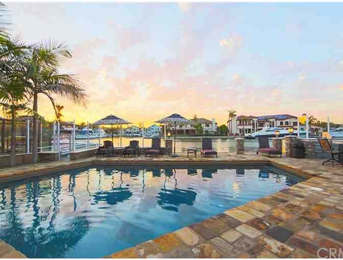 Huntington Harbor Vacation Paradise - 3 nights stay valued at $3,550