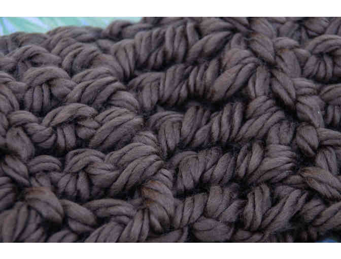 Brown chunky yarn cowl