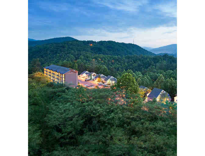 1 Week in Gatlinburg,TN at MountainLoft Resort in 2022 plus DOLLYWOOD! - Photo 1