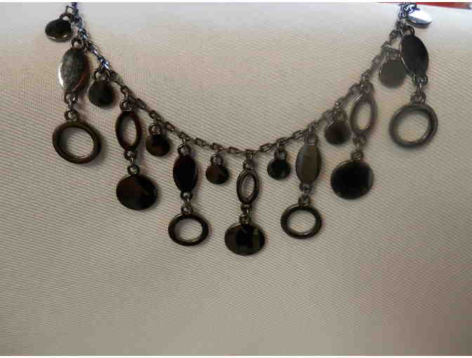 Lia Sophia round/oval 15' necklace