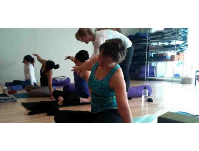 Om Namo Center - 10 Yoga Classes