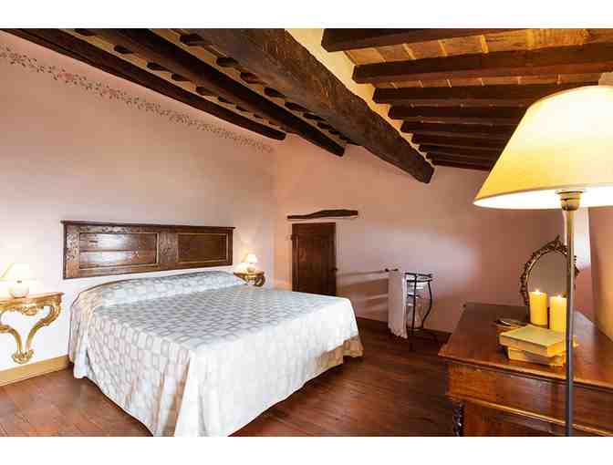 Luxury Getaway for 4 in the Heart of Tuscany