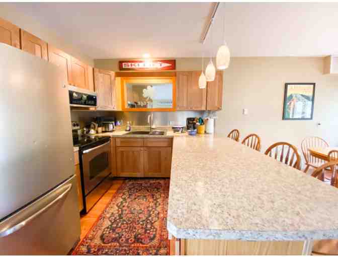 One Week Stay in Spacious Family Home Located on Rocky River