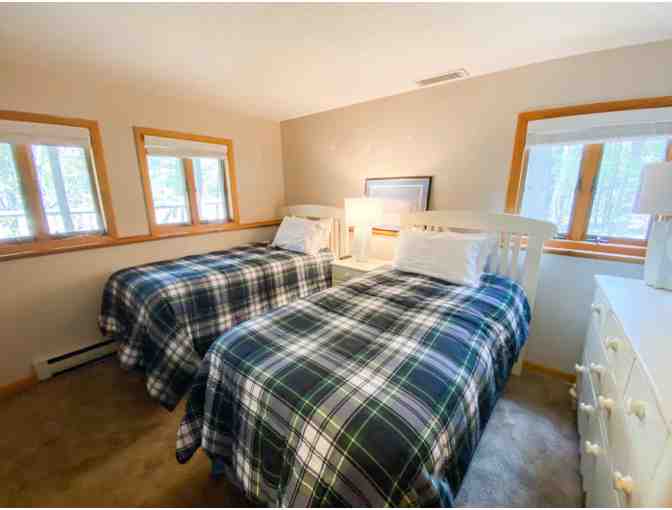 One Week Stay in Spacious Family Home Located on Rocky River