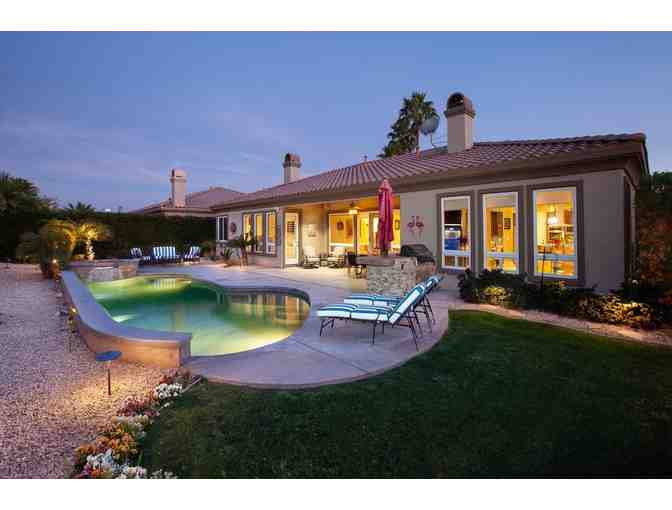 7 Nights in a Beautiful 3-Bedroom/4-Bath Home with Pool and Spa in La Quinta